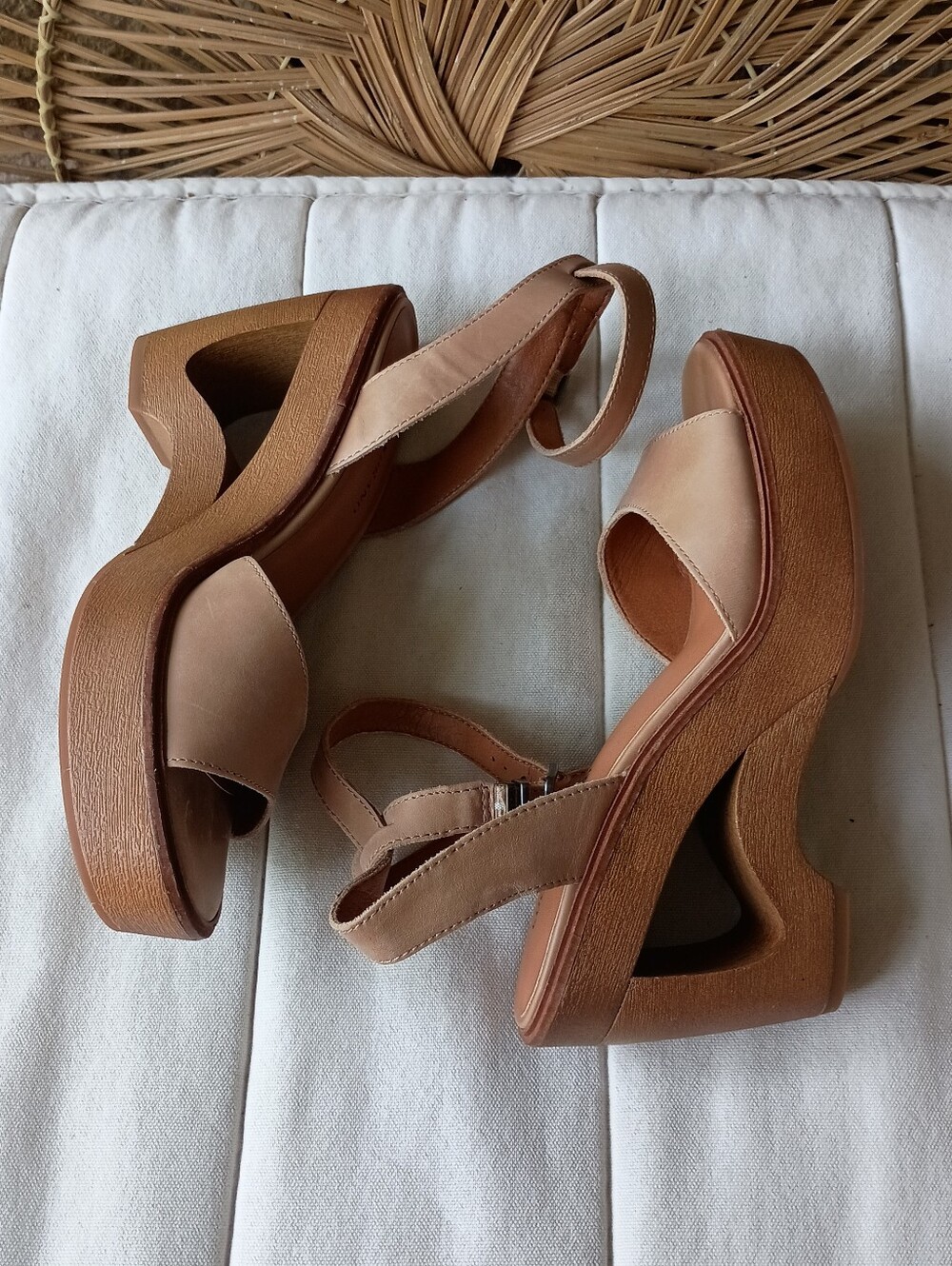 Lucky Brand Tan Platform Wedge Sandals